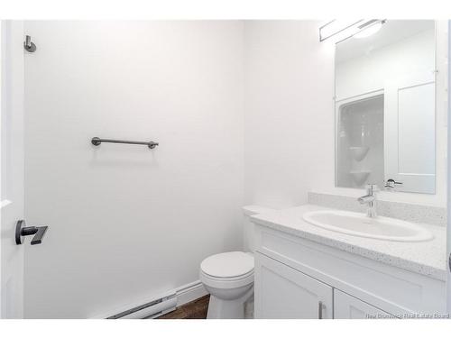 975 Brookside Dr, Fredericton, NB 