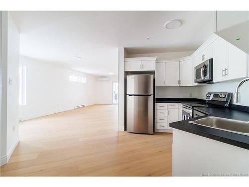 975 Brookside Dr, Fredericton, NB 