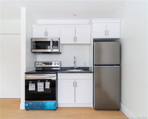 975 Brookside Dr, Fredericton, NB 