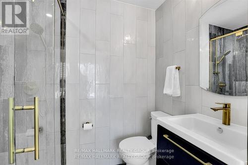 1712 Playfair Drive, Ottawa, ON - Indoor Photo Showing Bathroom