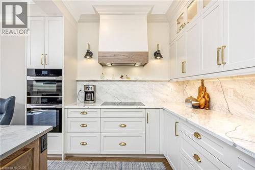 3168 Watercliffe Court, Oakville, ON - Indoor Photo Showing Kitchen