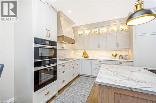 3168 Watercliffe Court, Oakville, ON - Indoor Photo Showing Kitchen