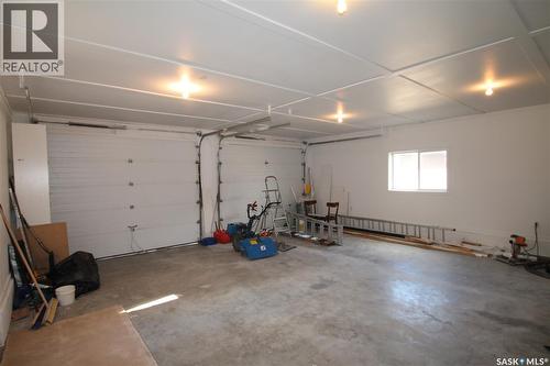 130 Marine Drive, Saskatchewan Landing, SK - Indoor Photo Showing Garage