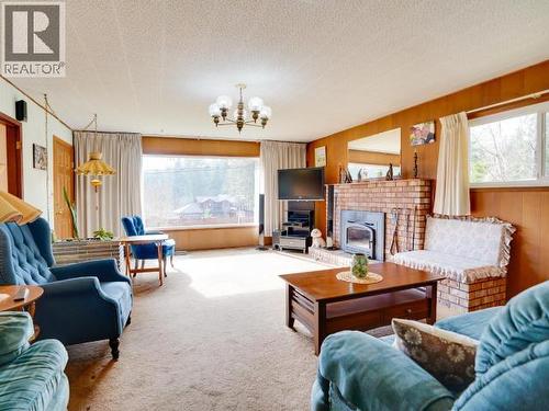 2468 Zilinsky Road, Powell River, BC - Indoor Photo Showing Living Room With Fireplace