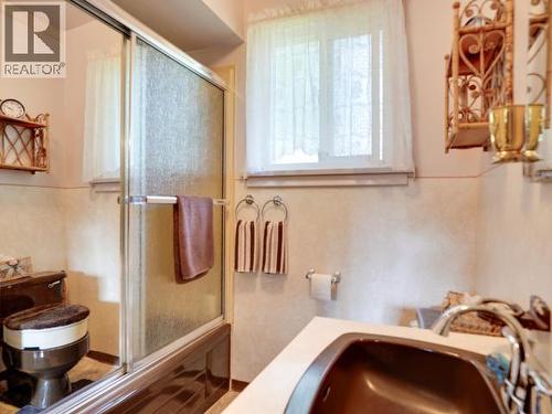 2468 Zilinsky Road, Powell River, BC - Indoor
