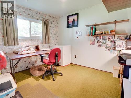 2468 Zilinsky Road, Powell River, BC - Indoor Photo Showing Office