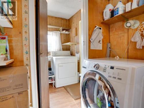2468 Zilinsky Road, Powell River, BC - Indoor Photo Showing Laundry Room