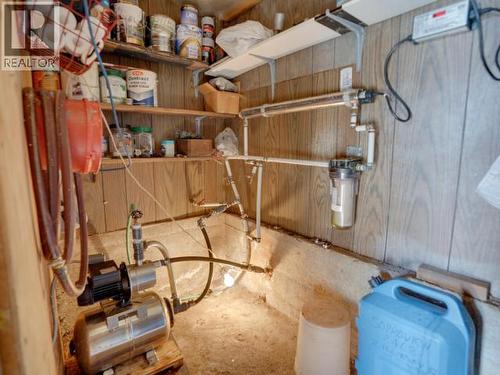 2468 Zilinsky Road, Powell River, BC - Indoor