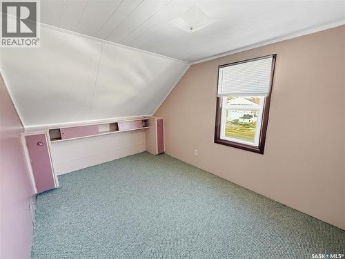 96 10Th Avenue Ne, Swift Current, SK - Indoor Photo Showing Other Room