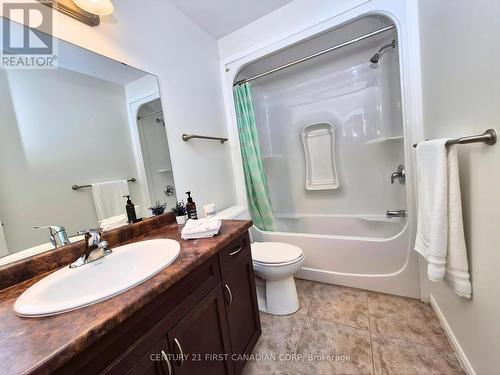 1 - 582 Hyde Park Road, London North (North O), ON - Indoor Photo Showing Bathroom