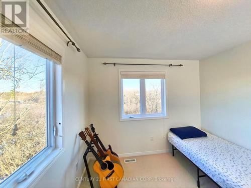 1 - 582 Hyde Park Road, London North (North O), ON - Indoor Photo Showing Bedroom