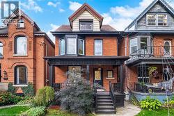 285 CHARLTON Avenue W  Hamilton, ON L8P 2E4