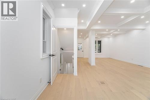285 Charlton Avenue W, Hamilton, ON - Indoor Photo Showing Other Room