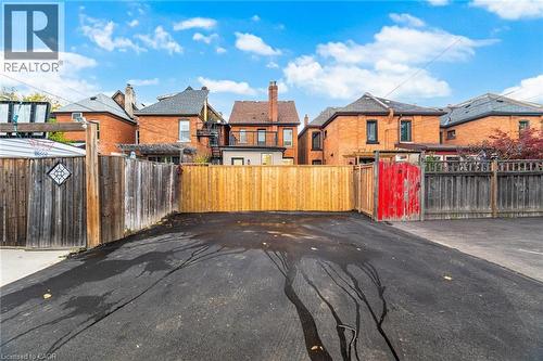 285 Charlton Avenue W, Hamilton, ON - Outdoor
