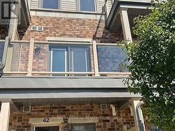 42 - 39 KAY CRESCENT  Guelph, ON N1L 0N5