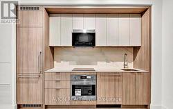 528 - 6 GREENBRIAR ROAD  Toronto, ON M2K 0H6