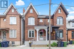 7 GORE STREET  Toronto, ON M6J 2C5