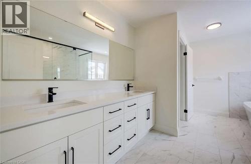67 Crosswinds Drive, Kitchener, ON - Indoor Photo Showing Bathroom