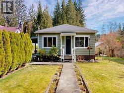 5170 MANSON AVE  Powell River, BC V8A 3P1