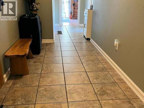5170 Manson Ave, Powell River, BC - Indoor Photo Showing Other Room