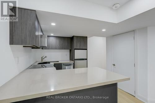 1371 Gull Crossing, Pickering, ON - Indoor Photo Showing Kitchen