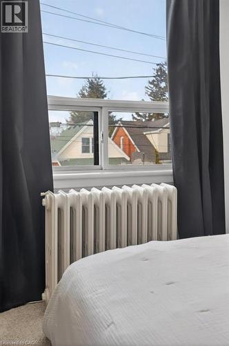 53 East 21St Street, Hamilton, ON -  Photo Showing Bedroom