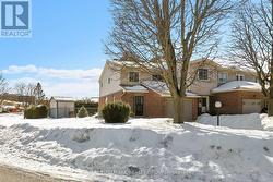 88 HOMESTEAD STREET  Ottawa, ON K2E 7N6