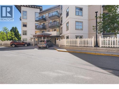 567 Yates Road Unit# 210  Kelowna, BC V1V 2V4