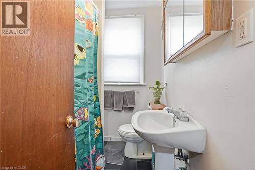 Unit #1 - 68 Gage Avenue S, Hamilton, ON - Indoor Photo Showing Bathroom