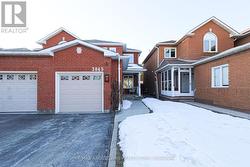 3845 CEDAR HEDGE RISE  Mississauga, ON L5N 6X2