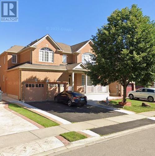 28 LATANIA BOULEVARD  Brampton, ON L6P 1S9