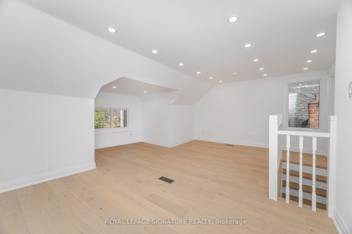 285 Charlton Avenue W, Hamilton, ON - Indoor Photo Showing Other Room