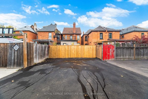 285 Charlton Avenue W, Hamilton, ON - Outdoor