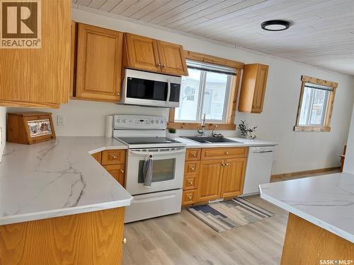 3 Morrow Place, Shell Lake, SK - Indoor Photo Showing Kitchen