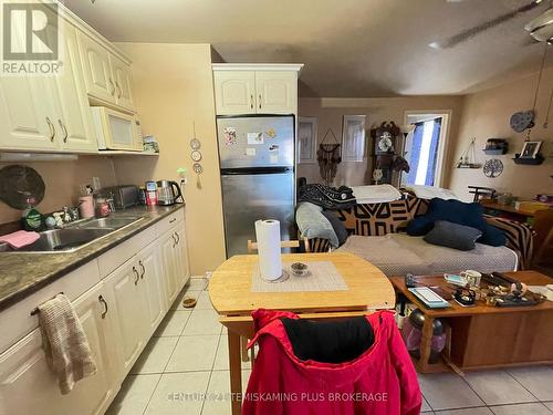 68 Wellington Street, Temiskaming Shores (New Liskeard), ON - Indoor Photo Showing Kitchen With Double Sink