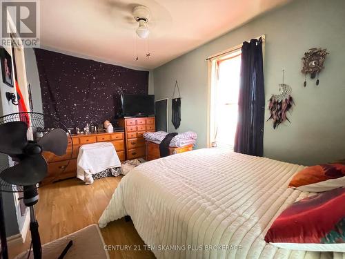 68 Wellington Street, Temiskaming Shores (New Liskeard), ON - Indoor Photo Showing Bedroom