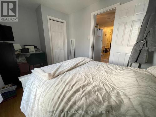 68 Wellington Street, Temiskaming Shores (New Liskeard), ON - Indoor Photo Showing Bedroom