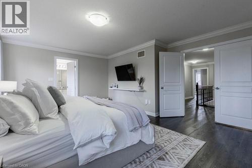 51 Weaver Drive, Ancaster, ON - Indoor Photo Showing Bedroom