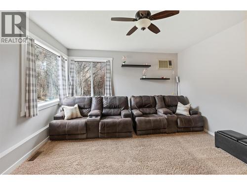 2616 Middle Bench Road, Keremeos, BC - Indoor