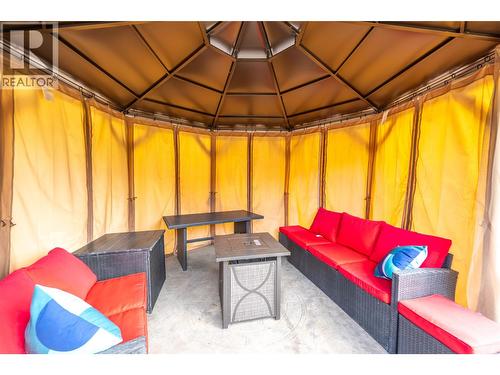 2616 Middle Bench Road, Keremeos, BC - Indoor
