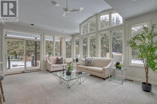 521 Vanessa Crescent, Mississauga, ON - Indoor Photo Showing Living Room