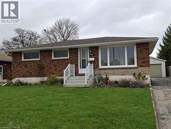 56 BALMORAL Drive Brantford, ON N3R 5B9