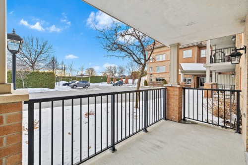 Balcon - 111-33 Boul. St-Elzear E., Laval (Vimont), QC - Outdoor