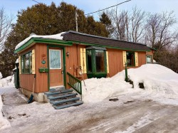 1650 Rue Principale E.  Sainte-Agathe-Des-Monts, QC J8C 1L9