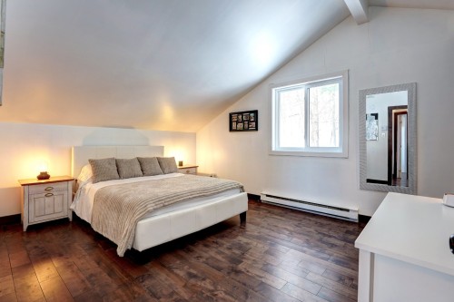 Chambre à coucher principale - 339 Rue De La Légende, Sainte-Adèle, QC - Indoor Photo Showing Bedroom