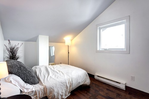 Chambre à coucher - 339 Rue De La Légende, Sainte-Adèle, QC - Indoor Photo Showing Bedroom