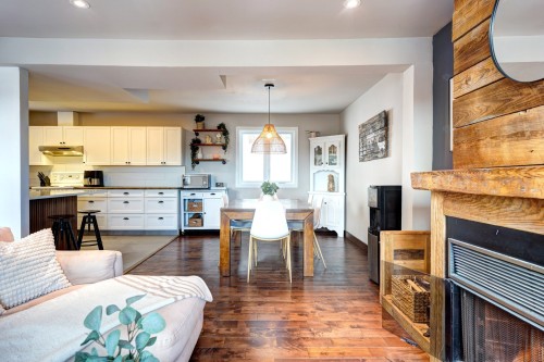 Vue d'ensemble - 339 Rue De La Légende, Sainte-Adèle, QC - Indoor Photo Showing Living Room With Fireplace