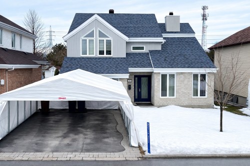 1242 Rue Gilles  Laval (Fabreville), QC H7P 4V2