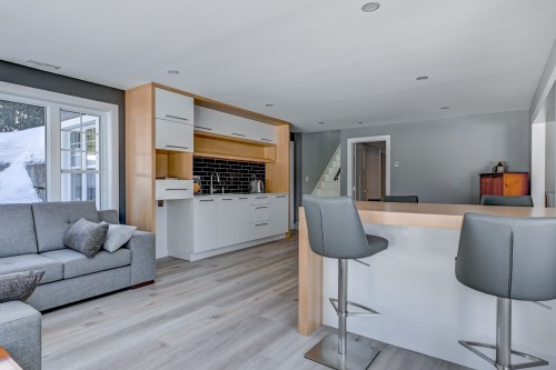 Salle familiale - 1129 Rue Du Clos-St-Urbain, Prévost, QC - Indoor Photo Showing Other Room