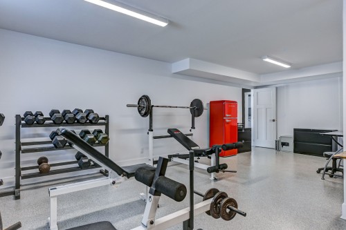 Salle d'exercice - 1129 Rue Du Clos-St-Urbain, Prévost, QC - Indoor Photo Showing Gym Room